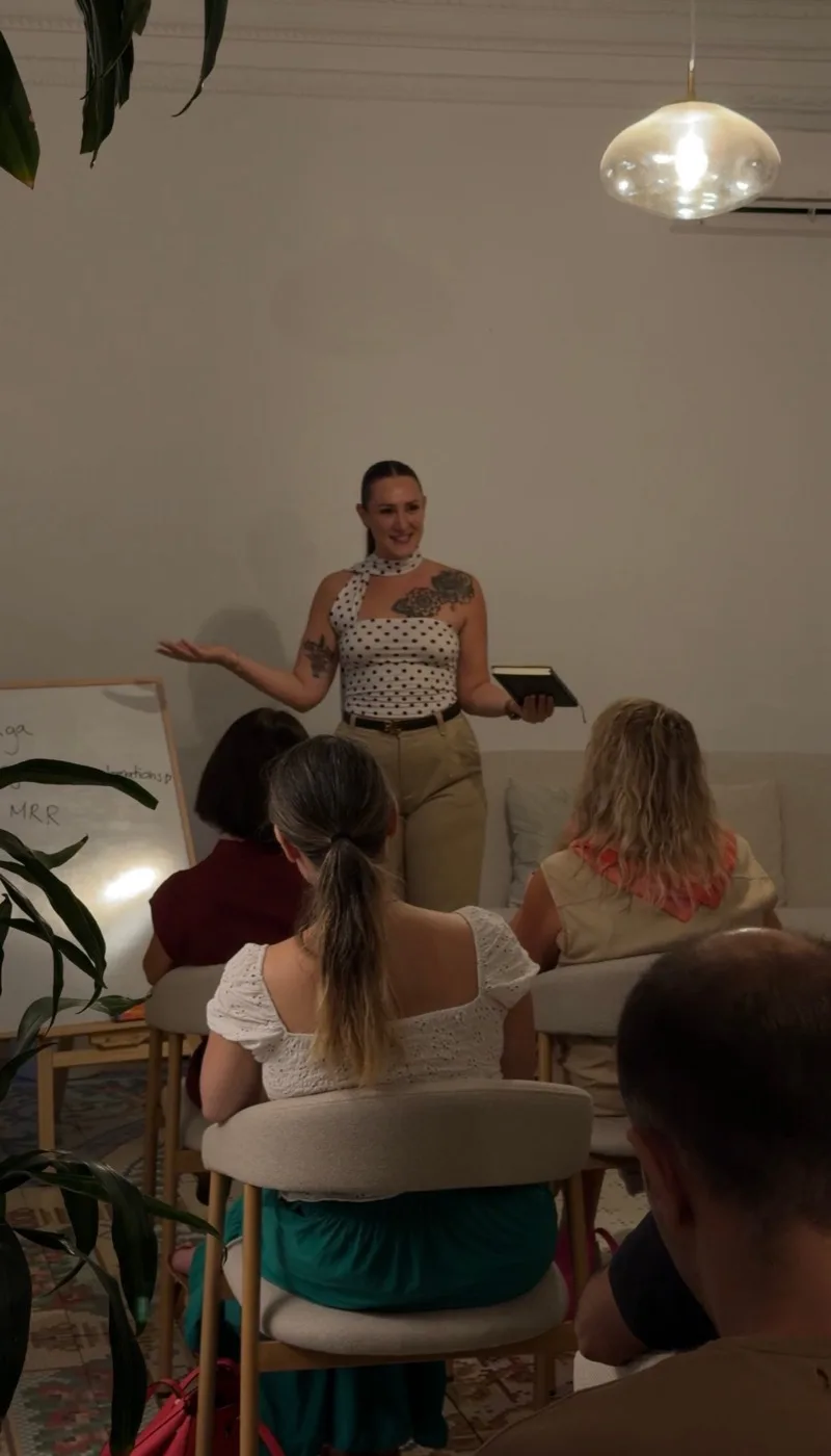 Elsi giving a talk to a small group at Citalent Boutique